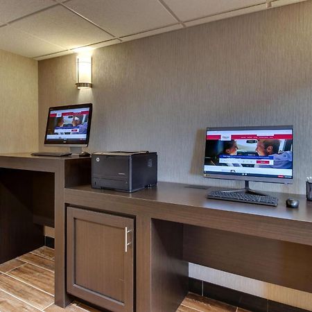 Drury Inn & Suites พ็อพลาร์บลัฟ ภายนอก รูปภาพ