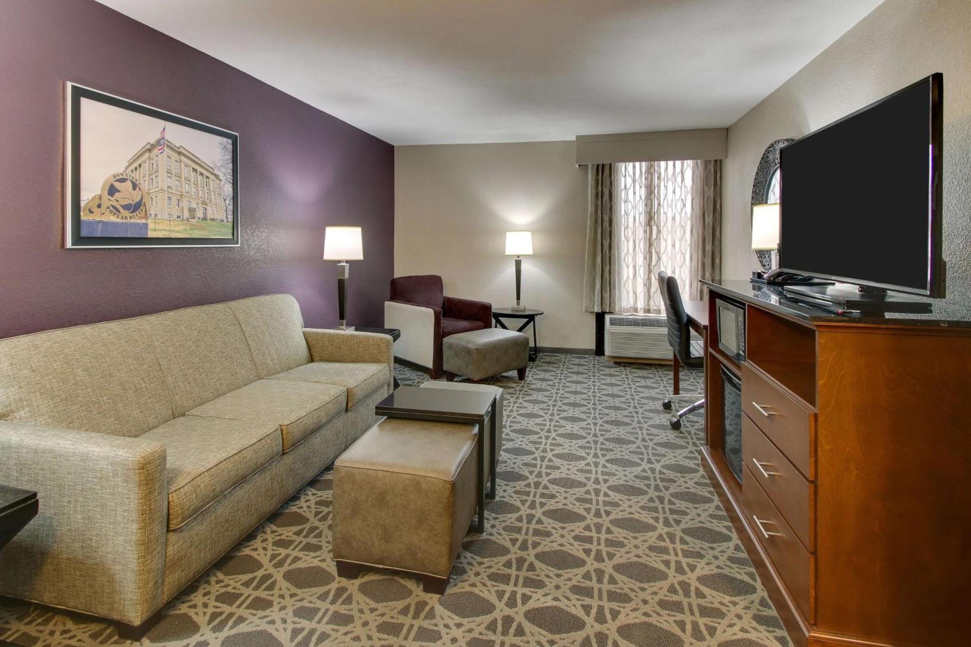 Drury Inn & Suites พ็อพลาร์บลัฟ ภายนอก รูปภาพ
