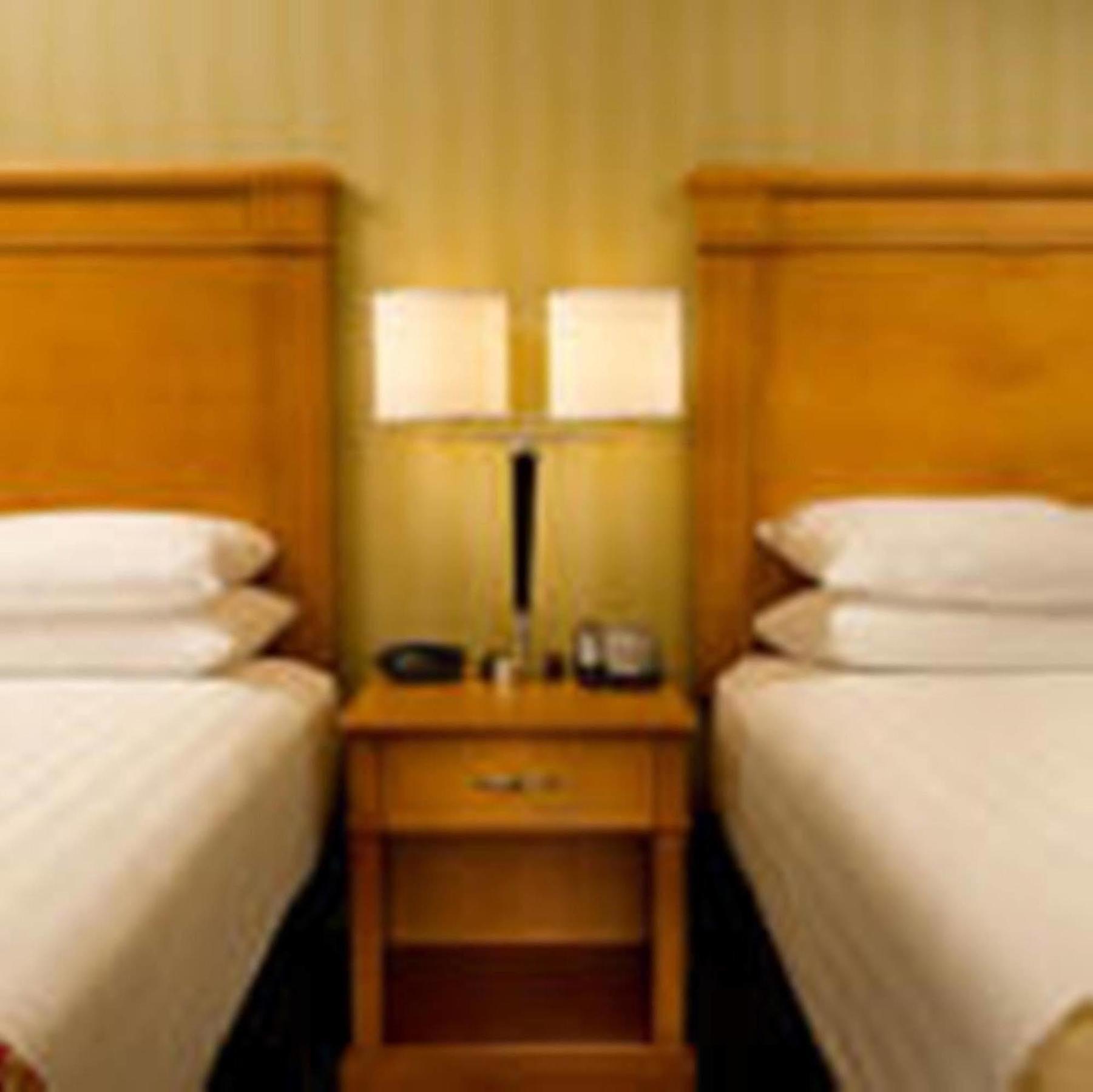 Drury Inn & Suites พ็อพลาร์บลัฟ ภายนอก รูปภาพ